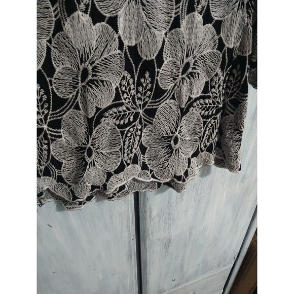 Solitaire Puff Sleeve Anthropologie Embroidered Top Medium - Picture 3 of 10